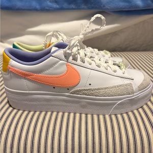 Nike Women's White and Orange Sneakers